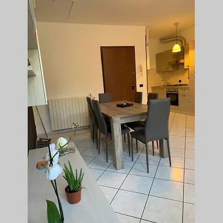 Apartment Alice A Malpensa Aeroporto Somma Lombardo